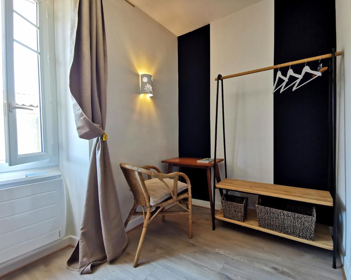 Logis Hotel Restaurant La Barguillere Saint-Pierre-de-Riviere Ngoại thất bức ảnh