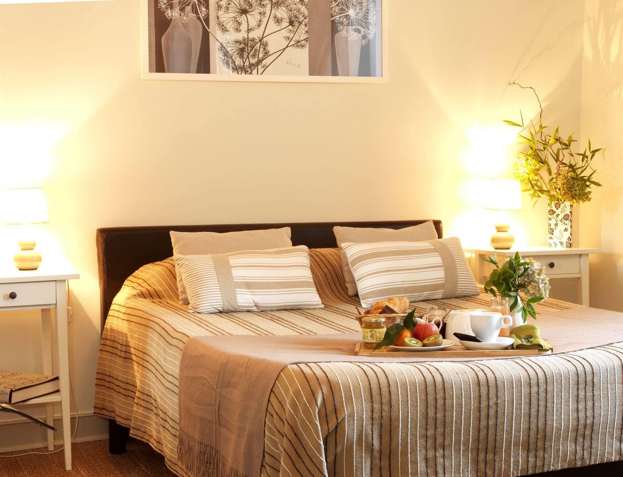 Logis Hotel Restaurant La Barguillere Saint-Pierre-de-Riviere Ngoại thất bức ảnh