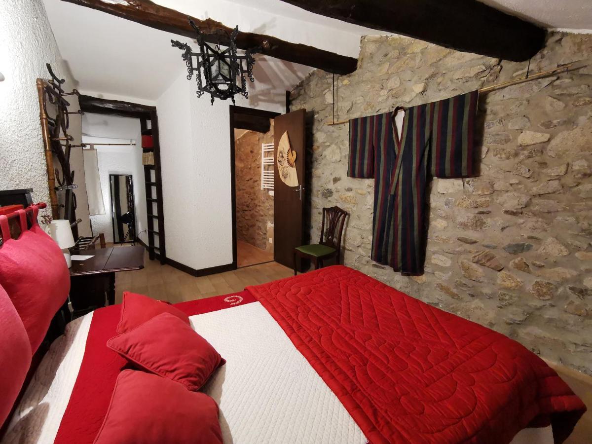 Logis Hotel Restaurant La Barguillere Saint-Pierre-de-Riviere Ngoại thất bức ảnh