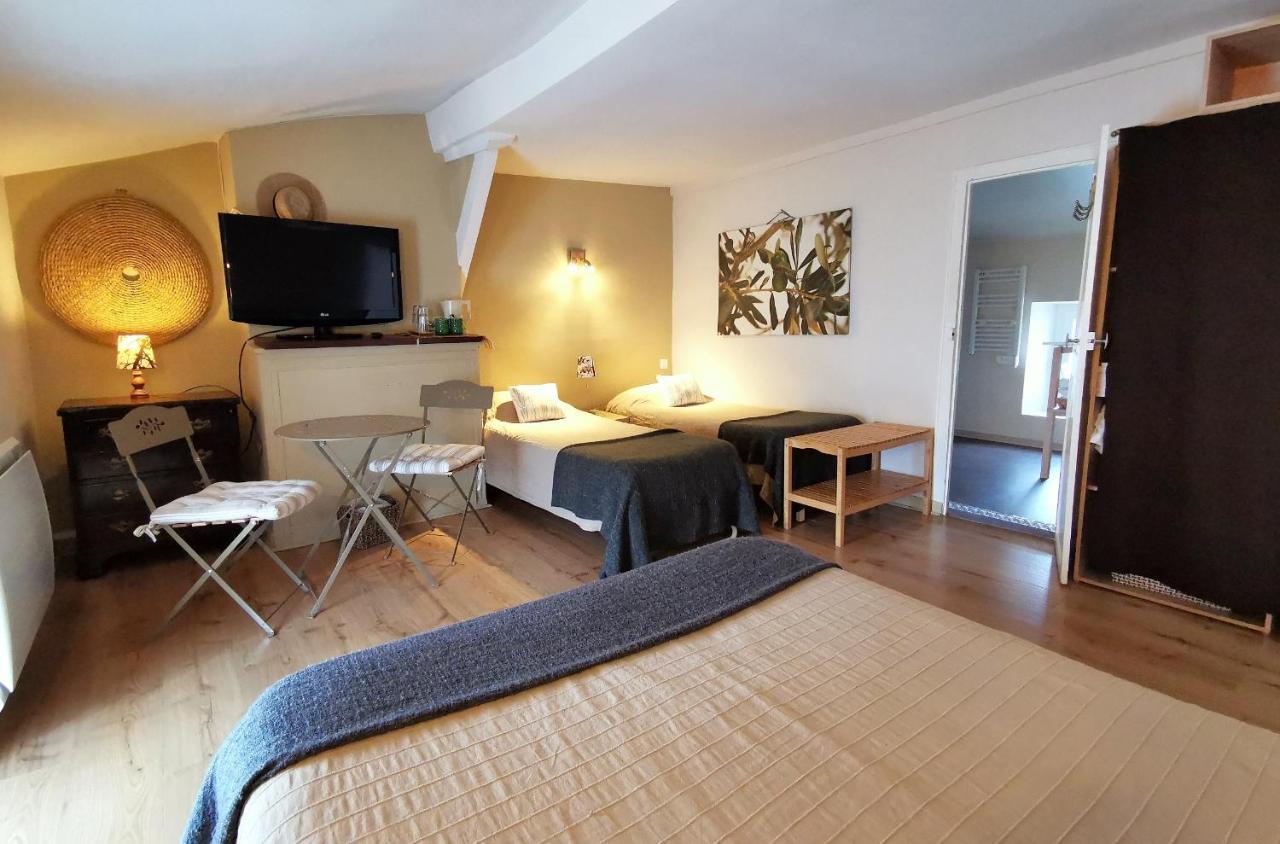Logis Hotel Restaurant La Barguillere Saint-Pierre-de-Riviere Ngoại thất bức ảnh